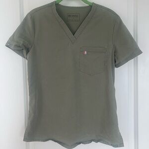 Mediclo Tencel Sal Scrub Top - size small - olive green